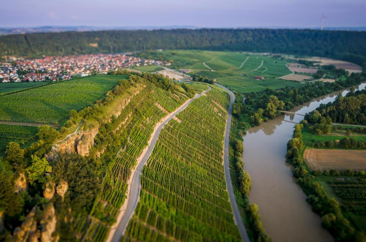 Exnicrum Wein . Genuss . Hotel Hessigheim Zewnętrze zdjęcie